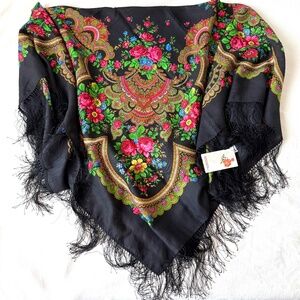 NWT Pavlovo Posad 100% Merino Wool Shawl Floral Fringe Vintage Style
